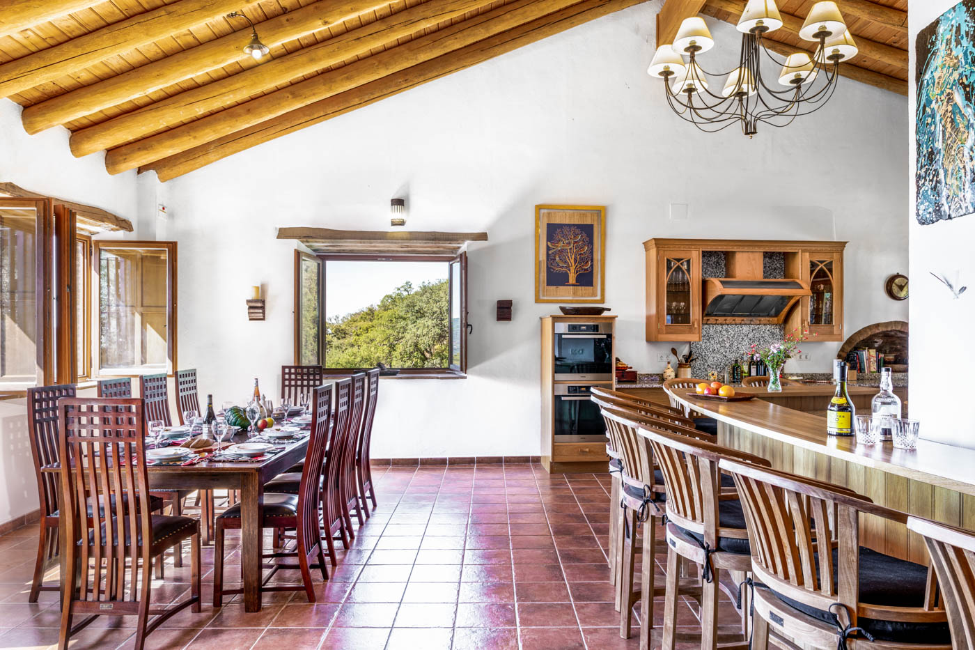 El casa se llena de luz por la mañana 